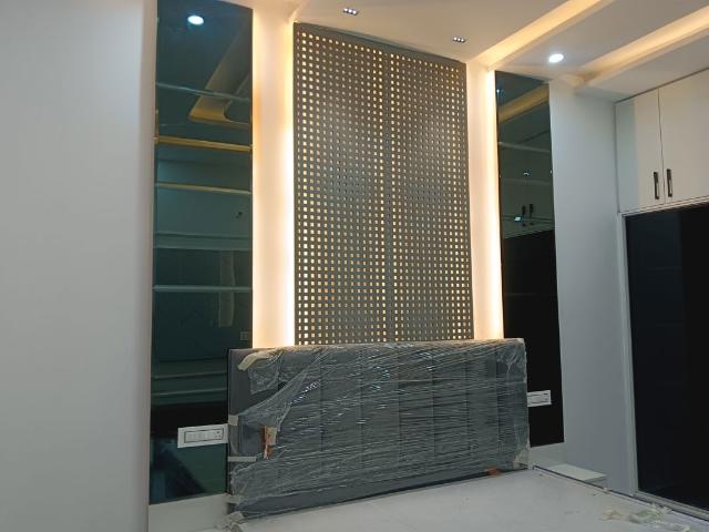 Resale | 4 BHK + Servant Room 2560 Sq.Ft. Apartment in SBP Hillwood Greens