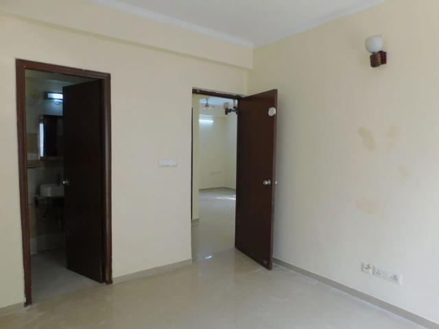 Resale | 4 BHK + Servant Room 2560 Sq.Ft. Apartment in VVIP Mangal