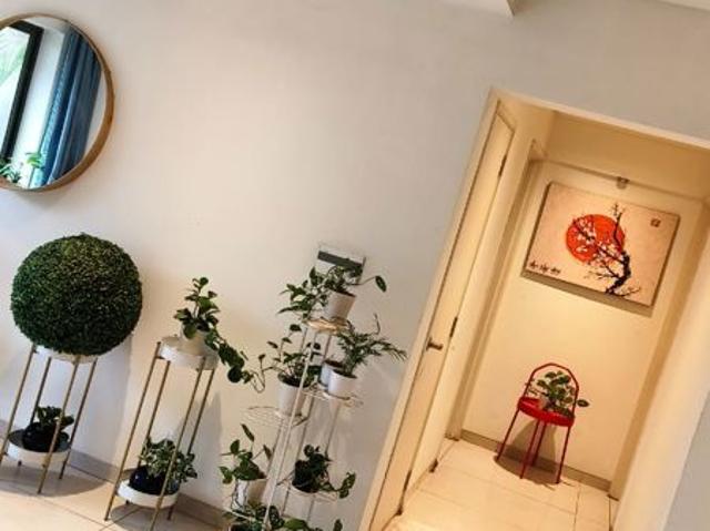 Resale | 4 BHK + Servant Room 2584 Sq.Ft. Apartment in Panchshil Eon Waterfront I
