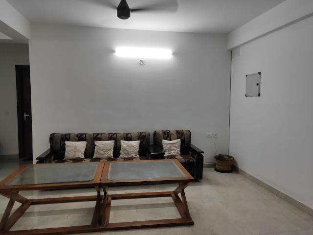 Resale | 4 BHK + Servant Room 2590 Sq.Ft. Apartment in Uninav Bliss