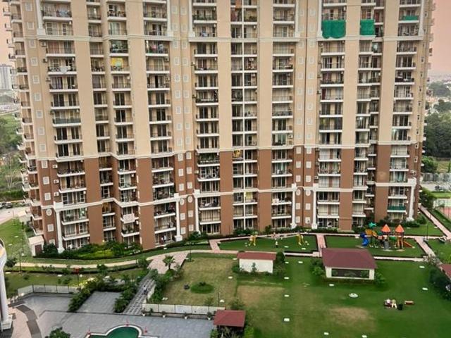 Resale | 4 BHK + Servant Room 2650 Sq.Ft. Apartment in Ambika Florence Park