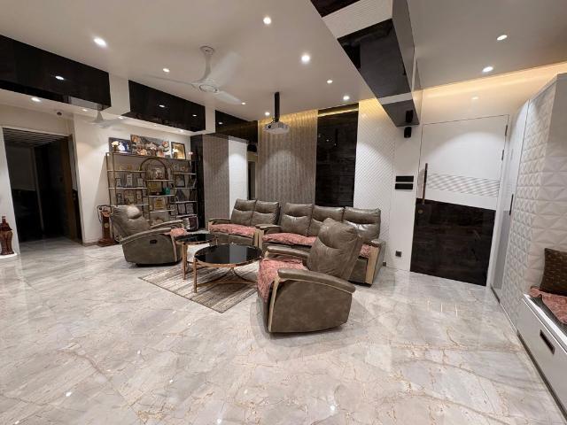 Resale | 4 BHK + Servant Room 2800 Sq.Ft. Apartment in Sinhagad Road