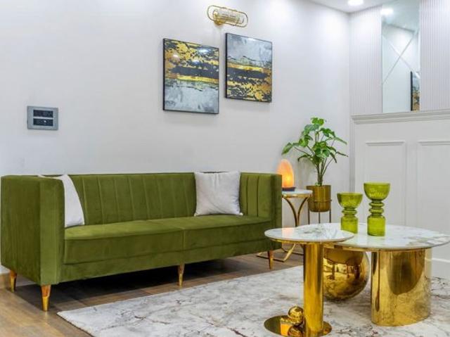 Resale | 4 BHK + Servant Room 2824 Sq.Ft. Apartment in DLF The Ultima