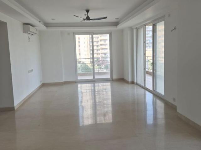 Resale | 4 BHK + Servant Room 2950 Sq.Ft. Apartment in Puri Diplomatic Greens Phase I