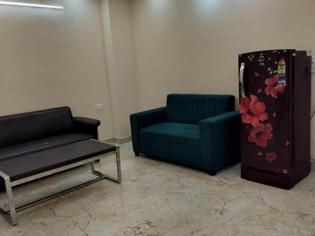 Resale | 4 BHK + Servant Room 2950 Sq.Ft. Apartment in Puri Diplomatic Greens Phase I