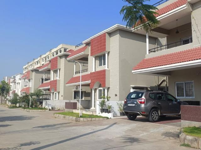 Resale | 4 BHK + Servant Room 2950 Sq.Ft. Villa in Sankalp Homes Lifestyle Villas