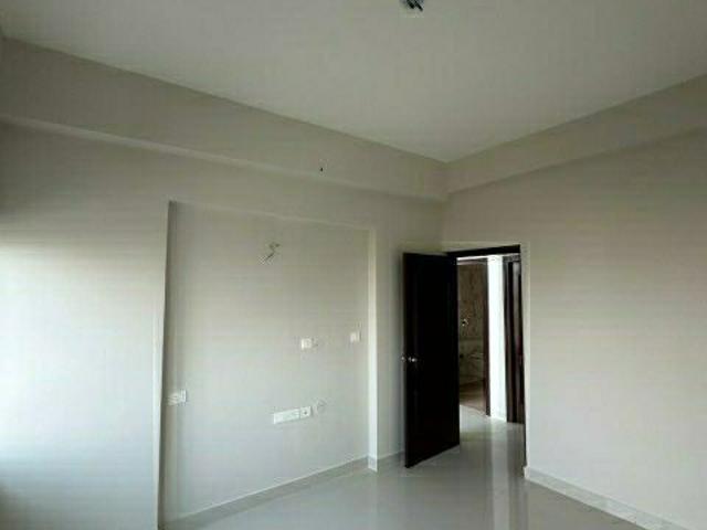Resale | 4 BHK + Servant Room 2990 Sq.Ft. Apartment in Jakkuru