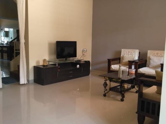 Resale | 4 BHK + Servant Room 2112 Sq.Ft. Villa in Kamgar Putala Vasahat