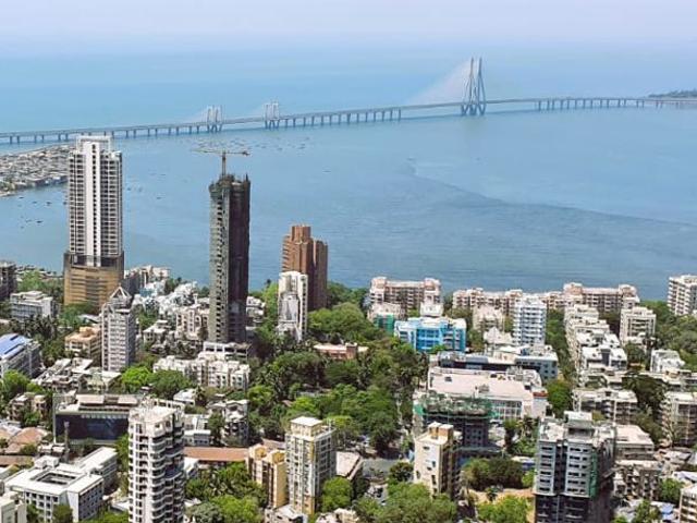 Resale | 4 BHK + Servant Room 2156 Sq.Ft. Apartment in Rustomjee Crown Phase 2