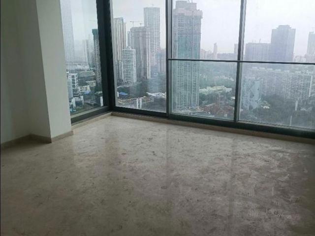 Resale | 4 BHK + Servant Room 2180 Sq.Ft. Apartment in Rustomjee Crown