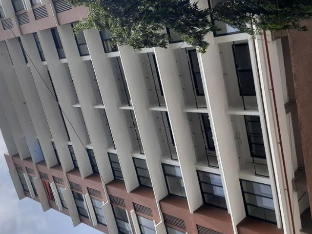 Resale | 4 BHK + Servant Room 2200 Sq.Ft. Apartment in Bandra West