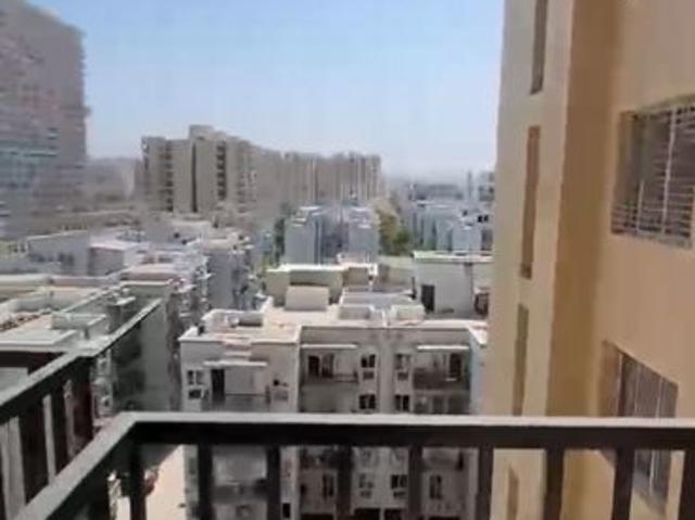 Resale | 4 BHK + Servant Room 2200 Sq.Ft. Apartment in SARE Petioles