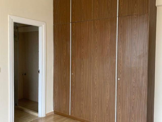 Resale | 4 BHK + Servant Room 2223 Sq.Ft. Apartment in DLF Regal Gardens