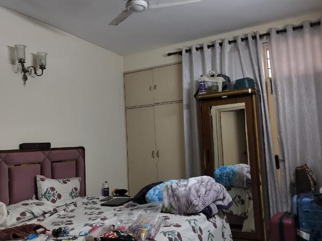 Resale | 4 BHK + Servant Room 2225 Sq.Ft. Apartment in Sector 92