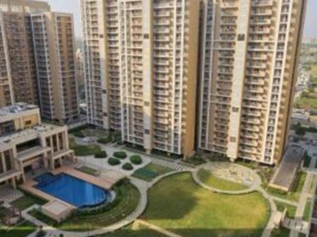 Resale | 4 BHK + Servant Room 2250 Sq.Ft. Apartment in Gomti Nagar