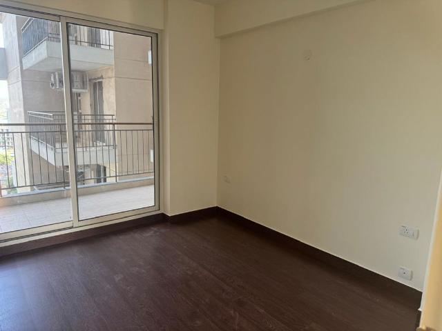 Resale | 4 BHK + Servant Room 2273 Sq.Ft. Apartment in DLF The Primus