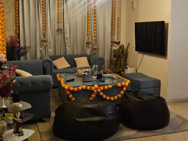 Resale | 4 BHK + Servant Room 2275 Sq.Ft. Apartment in Paras Dews