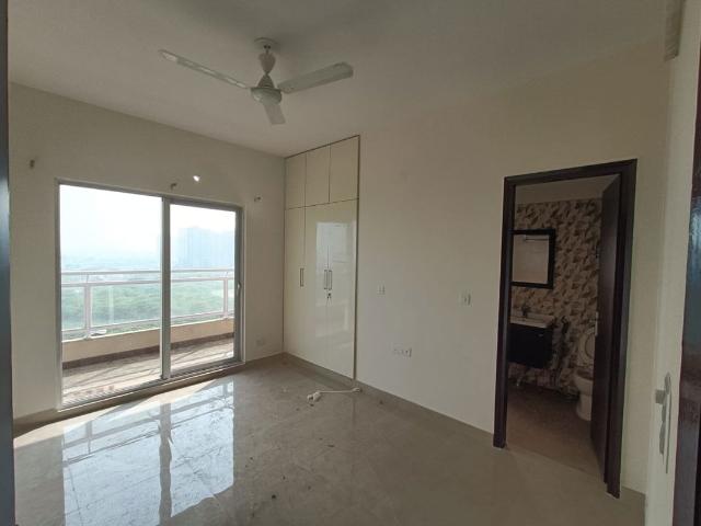 Resale | 4 BHK + Servant Room 2365 Sq.Ft. Apartment in Sector 77