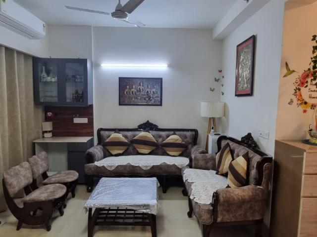 Resale | 4 BHK + Servant Room 2383 Sq.Ft. Apartment in Bestech Park View City 2