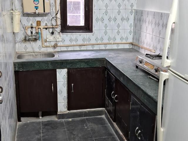 Resale | 4 BHK + Servant Room 3470 Sq.Ft. Apartment in Bestech Park View Grand Spa