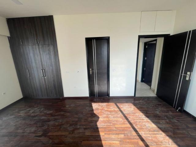 Resale | 4 BHK + Servant Room 3475 Sq.Ft. Apartment in Puri Diplomatic Residences