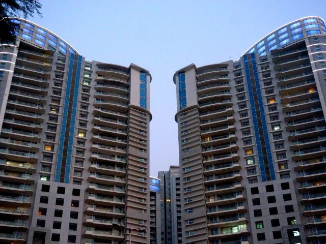 Resale | 4 BHK + Servant Room 3500 Sq.Ft. Apartment in DLF The Belaire