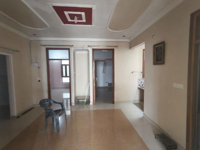 Resale | 4 BHK + Servant Room 3500 Sq.Ft. Apartment in Himath Ghar Khar West