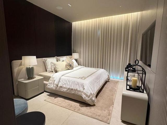 Resale | 4 BHK + Servant Room 3575 Sq.Ft. Apartment in Sas Nagar