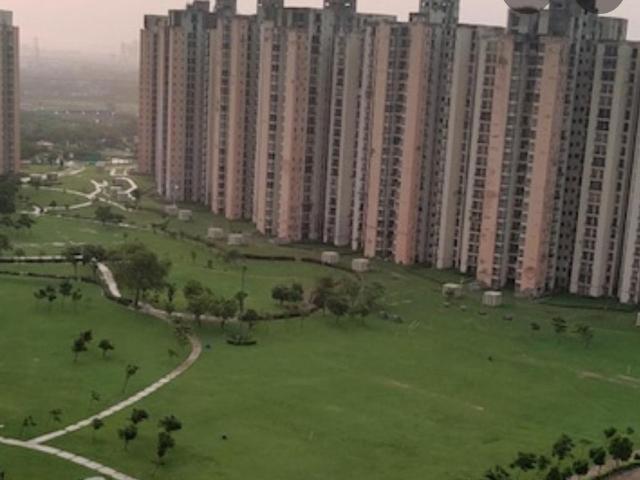 Resale | 4 BHK + Servant Room 3700 Sq.Ft. Apartment in Godrej Riverine