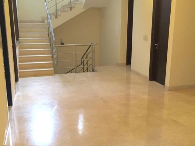 Resale | 4 BHK + Servant Room 3716 Sq.Ft. Apartment in M3M Altitude