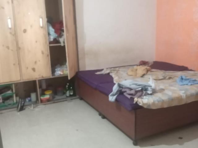 Resale | 4 BHK + Servant Room 3720 Sq.Ft. Penthouse in Huda CGHS