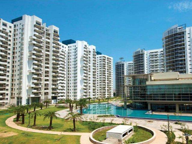 Resale | 4 BHK + Servant Room 3725 Sq.Ft. Penthouse in Emaar Palm Terraces Select