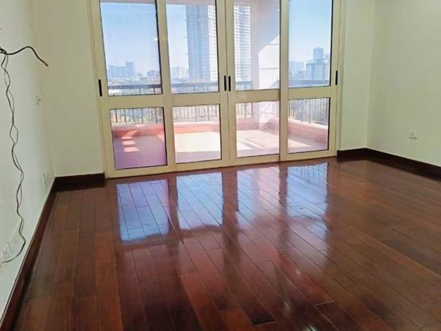 Resale | 4 BHK + Servant Room 3850 Sq.Ft. Villa in Jaypee Greens Kingswood Oriental