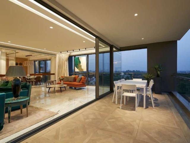 Resale | 4 BHK + Servant Room 3900 Sq.Ft. Apartment in Shivajinagar
