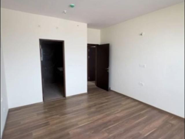 Resale | 4 BHK + Servant Room 3980 Sq.Ft. Apartment in Prestige West Woods