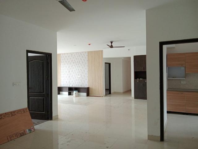 Resale | 4 BHK + Servant Room 3000 Sq.Ft. Apartment in DLF The Belaire