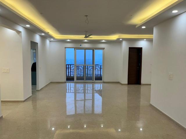 Resale | 4 BHK + Servant Room 3220 Sq.Ft. Apartment in ACE Parkway