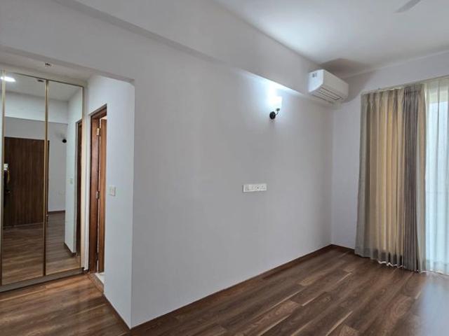 Resale | 4 BHK + Servant Room 3395 Sq.Ft. Apartment in Conscient Hines Elevate