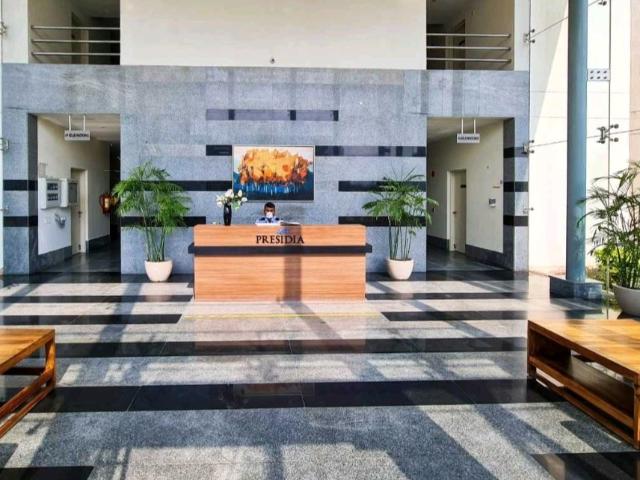 Resale | 4 BHK + Servant Room 4400 Sq.Ft. Apartment in Pioneer Park Presidia