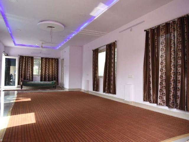 Resale | 4 BHK + Servant Room 450 Sq.Yd. Villa in Khajaguda