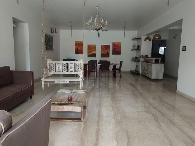Resale | 4 BHK + Servant Room 4800 Sq.Ft. Apartment in Marvel Bounty
