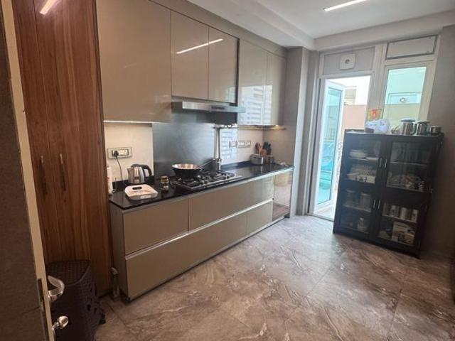 Resale | 4 BHK + Servant Room 4953 Sq.Ft. Penthouse in DLF The Crest