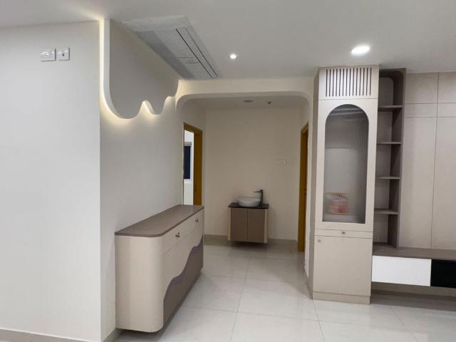 Resale | 4 BHK + Servant Room 4000 Sq.Ft. Apartment in Jubilee Hills