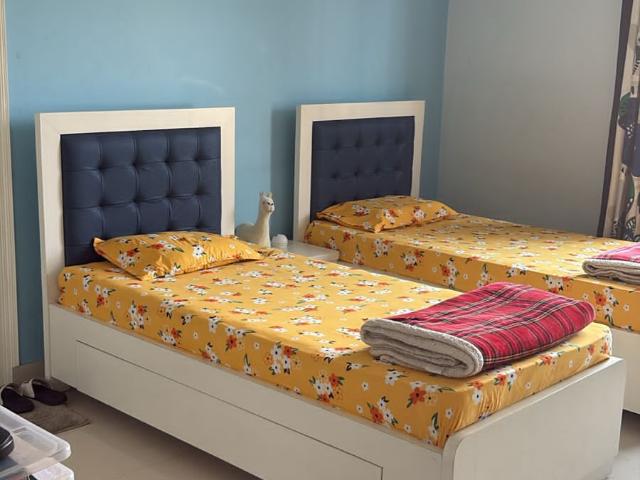 Resale | 4 BHK + Servant Room 4000 Sq.Ft. Apartment in Jawahar Nagar