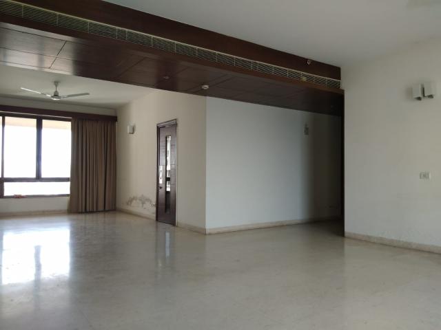 Resale | 4 BHK + Servant Room 4000 Sq.Ft. Villa in Vipul Tatvam Villas