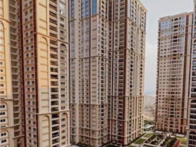 Resale | 4 BHK + Servant Room 4070 Sq.Ft. Apartment in My Home Bhooja