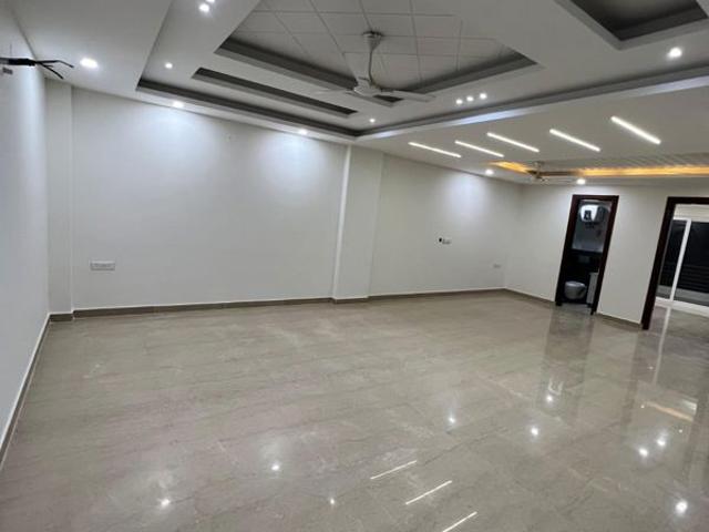 Resale | 4 BHK + Servant Room 4175 Sq.Ft. Apartment in Suncity Platinum Towers