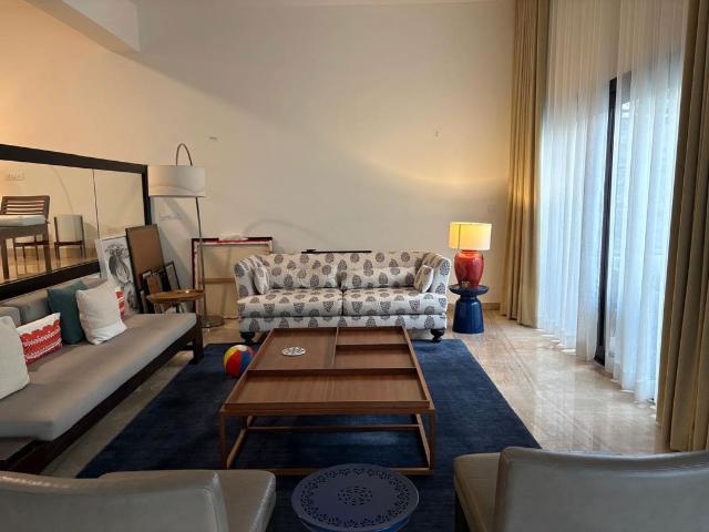 Resale | 4 BHK + Servant Room 4377 Sq.Ft. Apartment in Embassy Grove