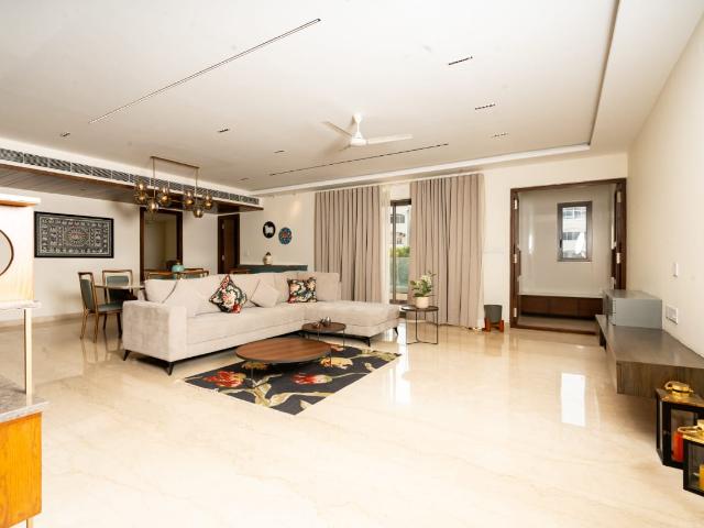 Resale | 4 BHK + Servant Room 5078 Sq.Ft. Apartment in Pradeep Bliss