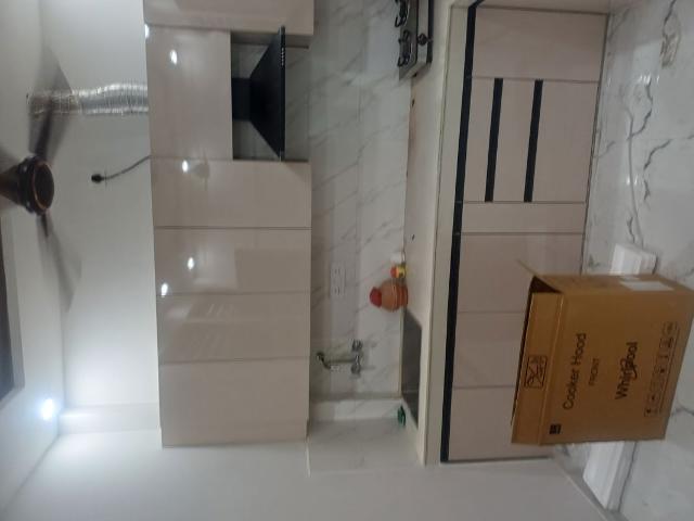 Resale | 4 BHK + Servant Room 50 Sq.Yd. Independent House in Palla